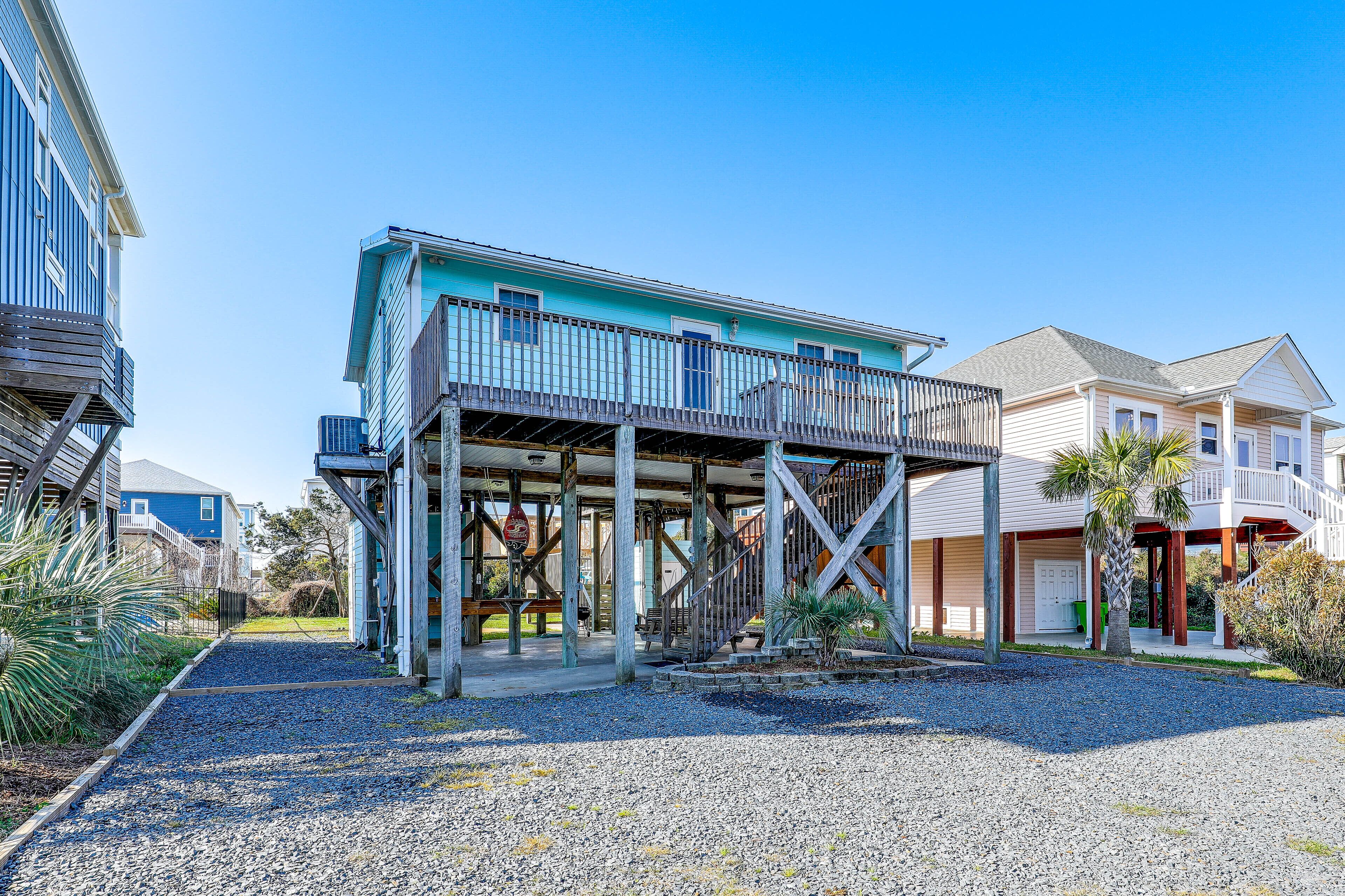 Oak Island Home w/ Covered Patio: Steps to Beach!