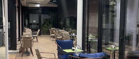 Gratis kontinental frukost varje dag