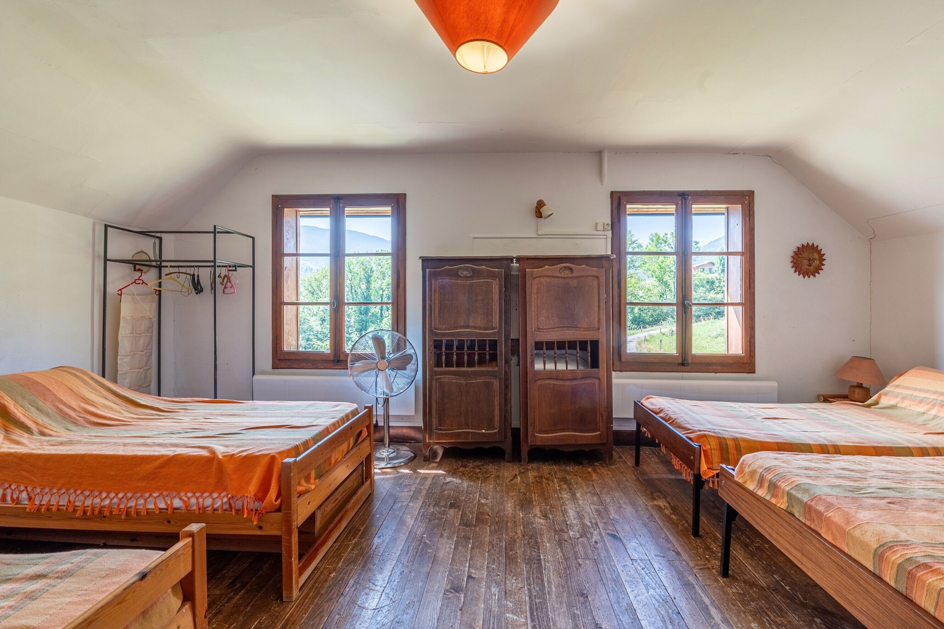 7 Schlafzimmer, Bügeleisen/Bügelbrett, kostenloses WLAN