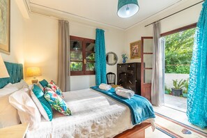 2 bedrooms, free WiFi, bed sheets - Studio Apartment 'Casa Verde' with Shared Garden, Wi-Fi and Air Conditioning (Corfu)