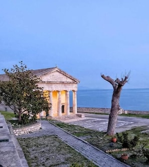 Exterior - Studio Apartment 'Casa Verde' with Shared Garden, Wi-Fi and Air Conditioning (Corfu)