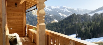 Chalet Holzerjuwel by Interhome