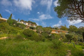 Exterior - Holiday Home 'Le Mas Berliat F2 N°16' with Sea View, Wi-Fi and Air Conditioning (Bormes-les-Mimosas)