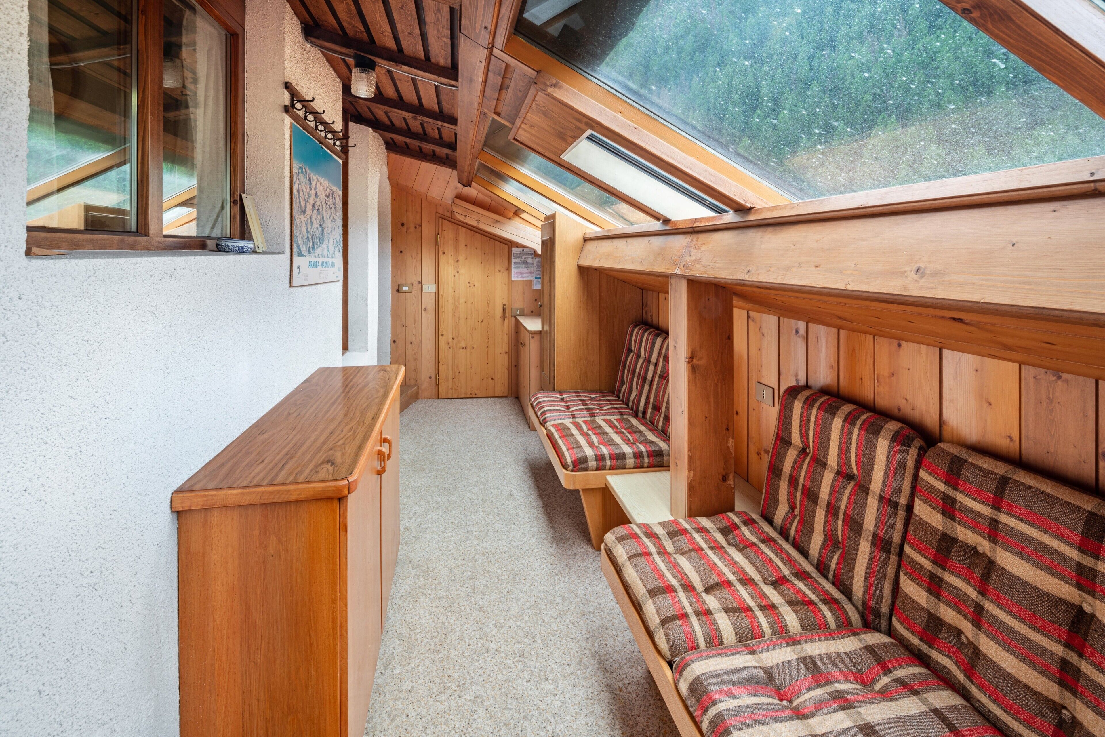 Appartement 'Appartamento La Mirandola Rosso' Avec Vue Sur Les Montagnes, Terrasse Et Wi-fi - Marmolada