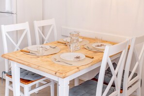 Dining - Apartment 'Marlena' with Shared Pool, Wi-Fi, Air Conditioning, Ground Floor Terrace (Cala en Bosc)