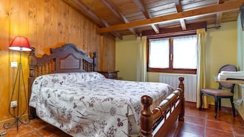 5 slaapkamers, een strijkplank/strijkijzer, gratis wifi, beddengoed