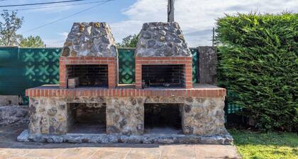 Rural House 'Trasmiera' with Private Terrace, Private Garden and Wi-Fi