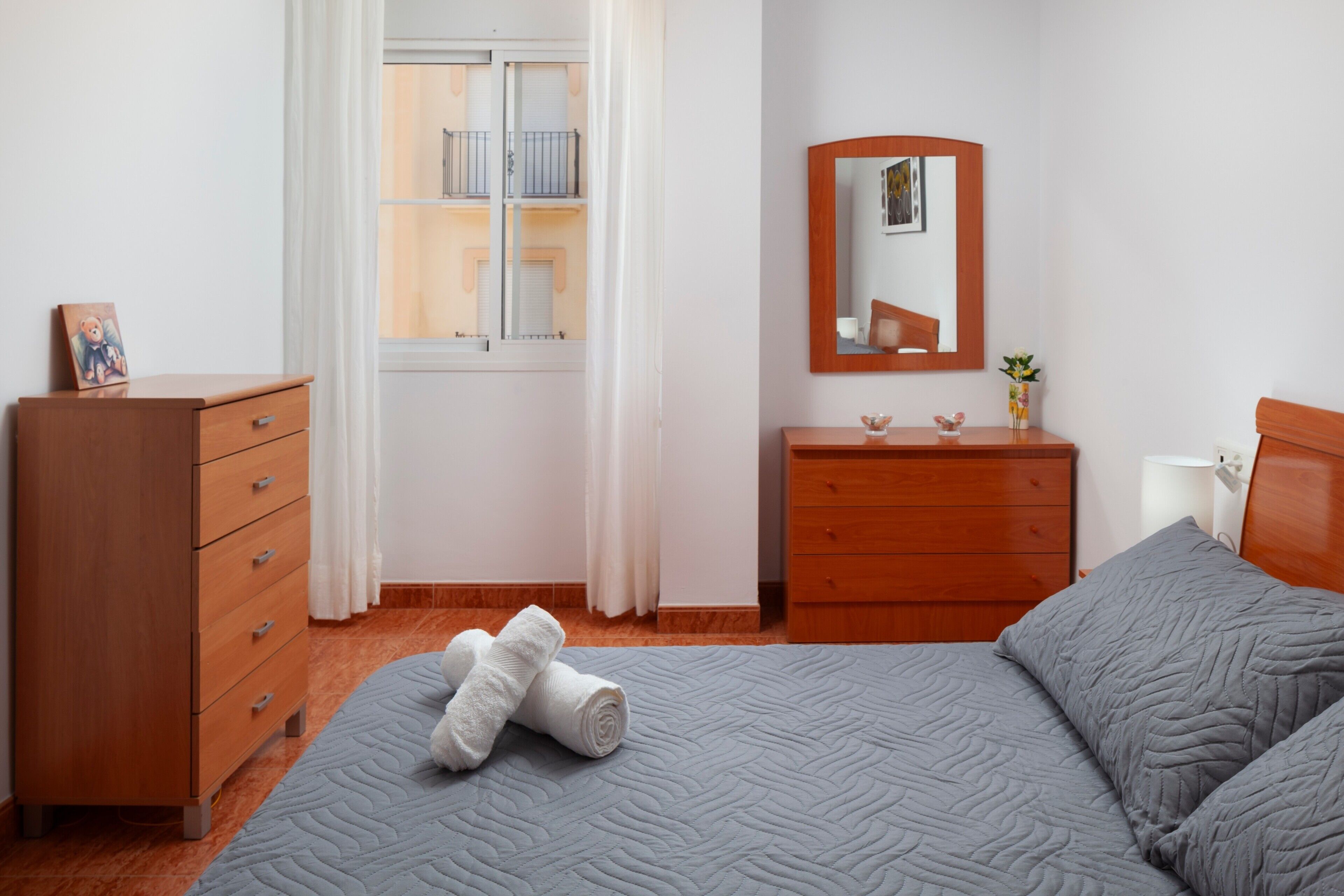 2 bedrooms, iron/ironing board, free WiFi, bed sheets