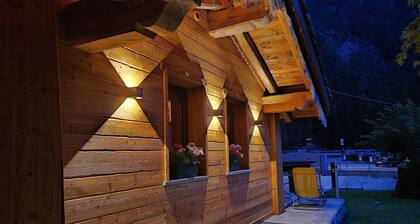 Apartment '4061 Maison Gerard - Roccia Viva' with Mountain View, Shared Garden and Wi-Fi