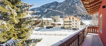 Apartment 'Herbetet - 4061 Maison Gerard' with Mountain View, Shared Garden and Wi-Fi