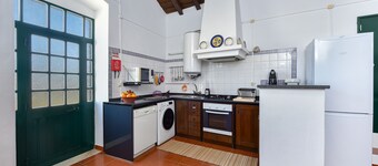 Holiday Home 'Casa Da Aldeia' with Private Terrace, Wi-Fi and Air Conditioning