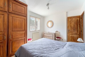 4 chambres, Wi-Fi gratuit, draps fournis