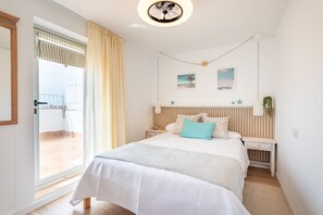 2 habitaciones, tabla de planchar con plancha y wifi gratis 