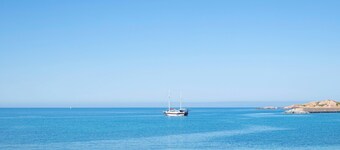 Villa 'Pentavano White House' with Private Terrace, Wi-Fi and Air Conditioning