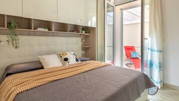 1 soveværelse, strygejern/strygebræt, sengetøj