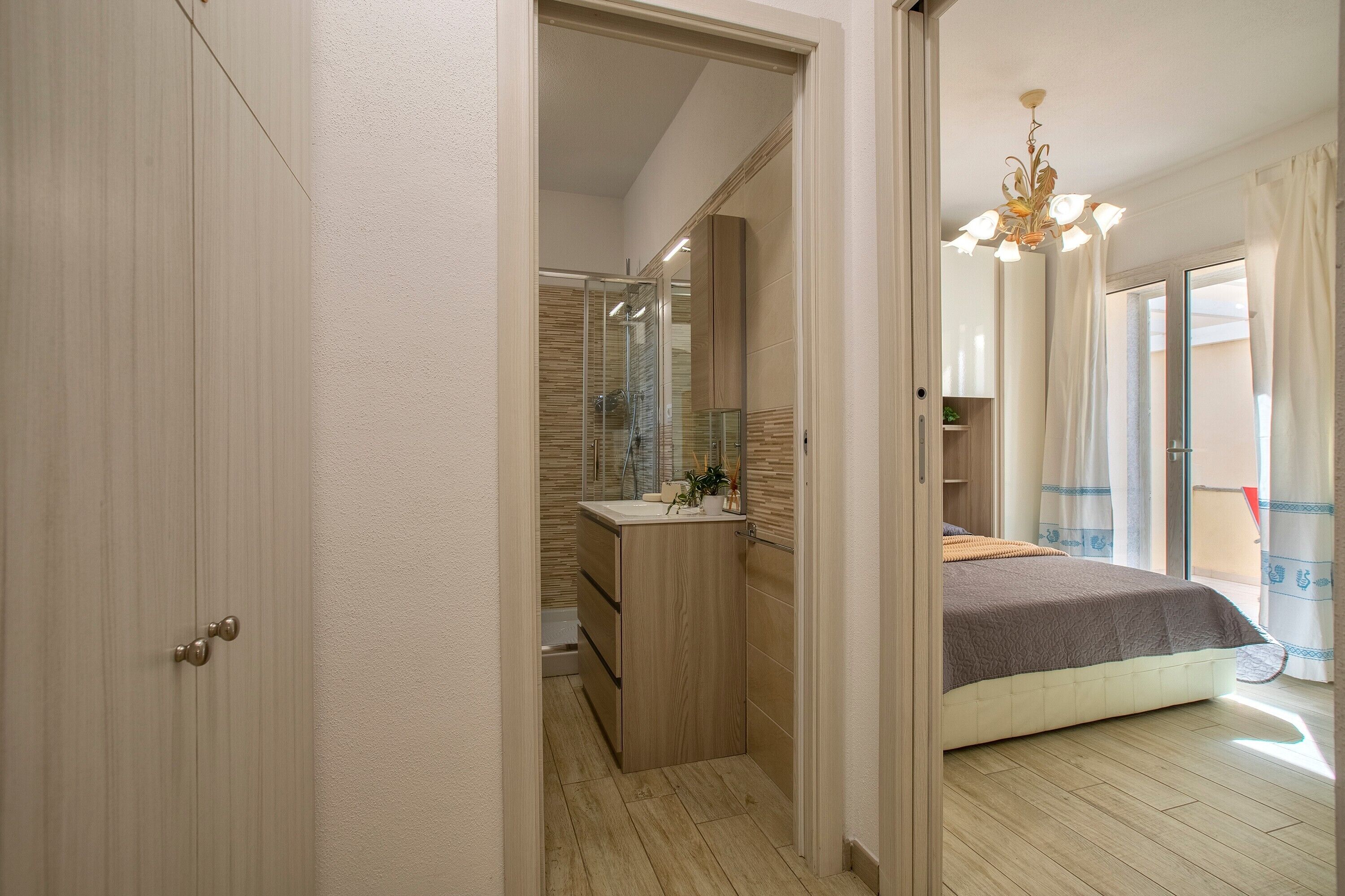 1 bedroom, iron/ironing board, bed sheets