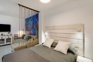 Iron/ironing board, free WiFi, bed sheets - Apartment 'La Casa De Utiaca 28' with Wi-Fi (Las Palmas de Gran Canaria)