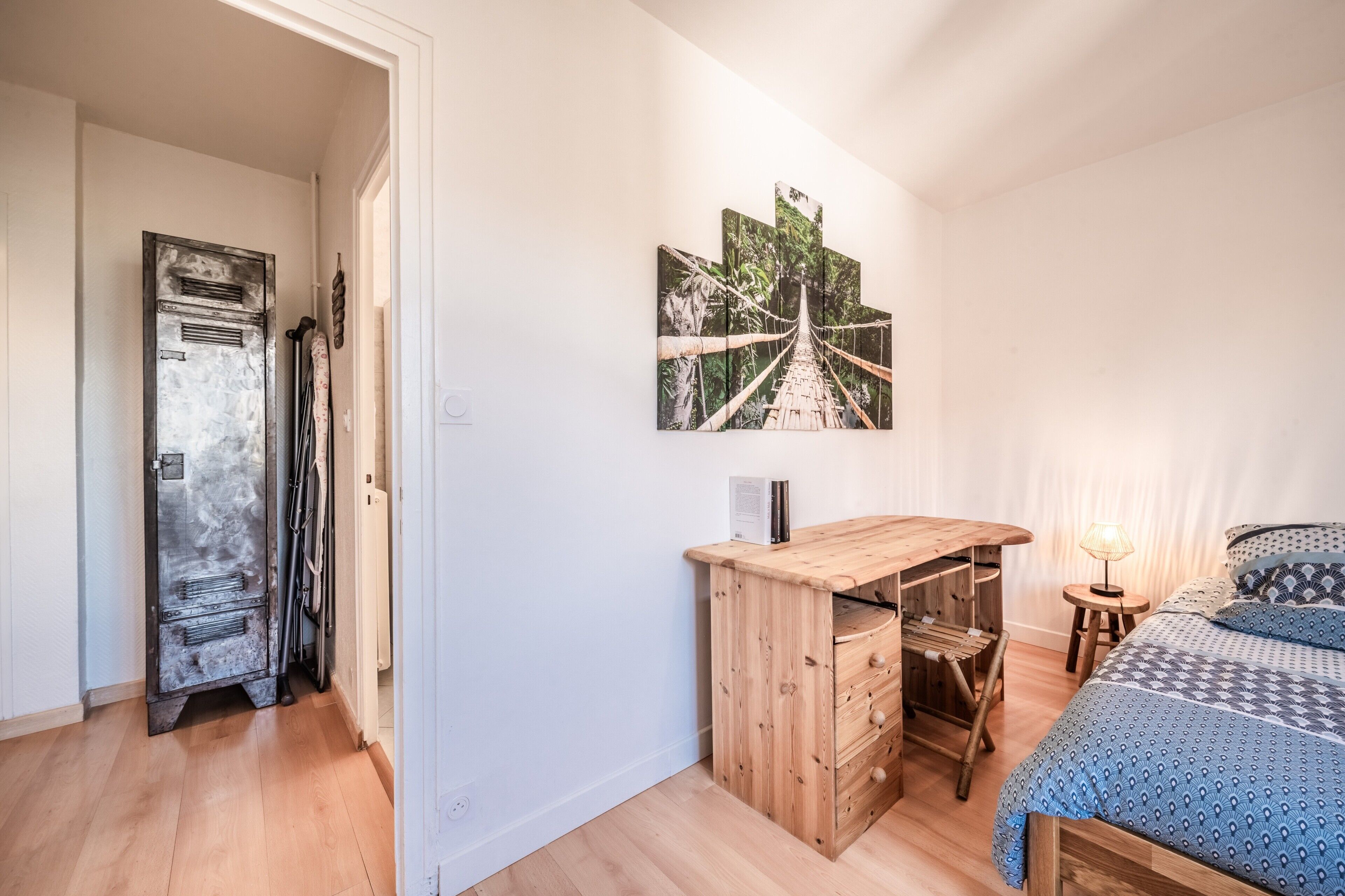 2 makuuhuonetta, silitysrauta/-lauta, ilmainen Wi-Fi, vuodevaatteet