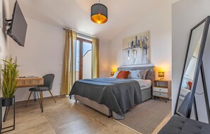 3 bedrooms, in-room safe, travel cot, free WiFi - Luxurious home in Vodnjan with sauna (Vodnjan)