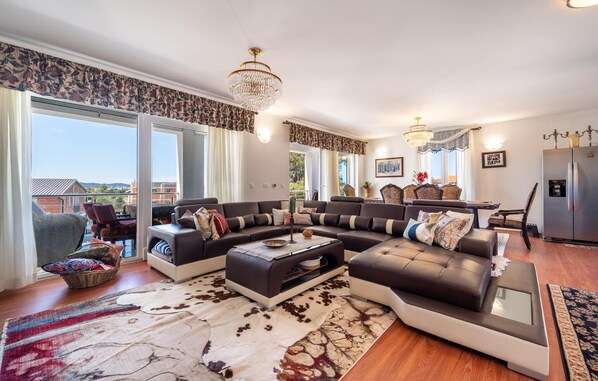 TV - Nice apartment in Sukosan with WiFi (Sukosan)