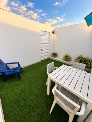 Outdoor dining - Paradise Studio Aruba (Oranjestad)