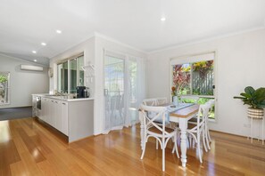 Dining - Family Retreat, Fenced Yard, Pet-friendly (Caloundra)