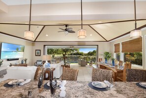 Dining - Luxury Golf Front Home with Pool & Spa - AS SEEN ON STAYCATION ON DESTINATION TV (Kailua-Kona)