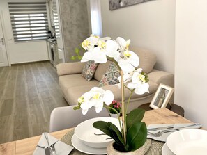 Télévision, chaîne hi-fi