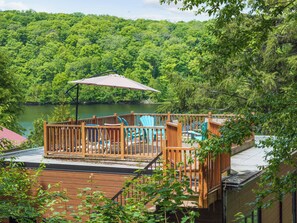 Terrace/patio - Cozy Chalet lakeside near Magog (Orford)