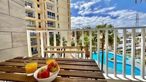 Outdoor dining - Yomely Playa de las Americas (Arona)