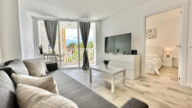 Smart TV - Yomely Playa de las Americas (Arona)