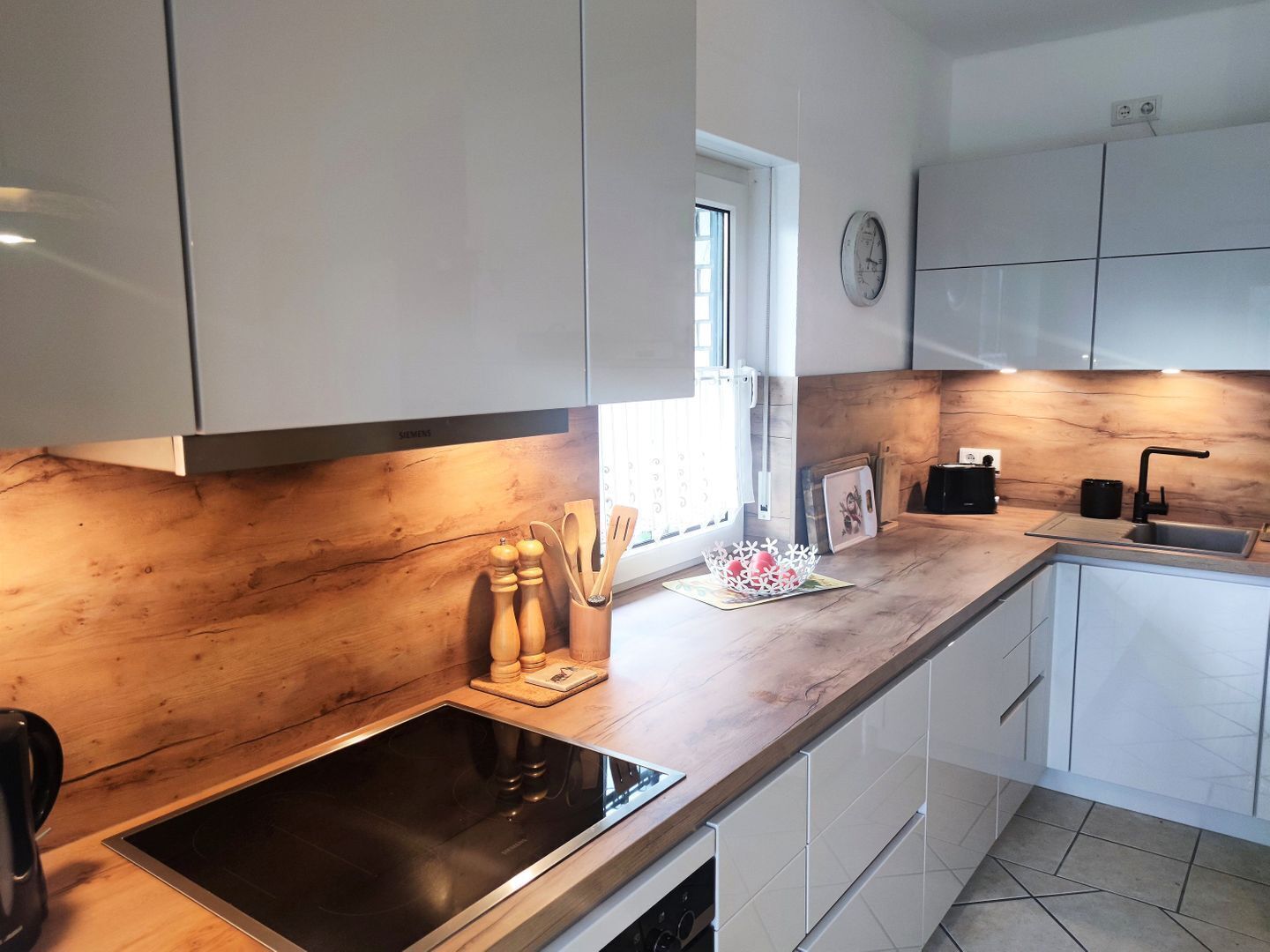 Kühlschrank, Ofen, Herdplatte, Geschirrspüler
