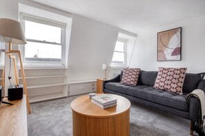 Fernseher, Stereoanlage