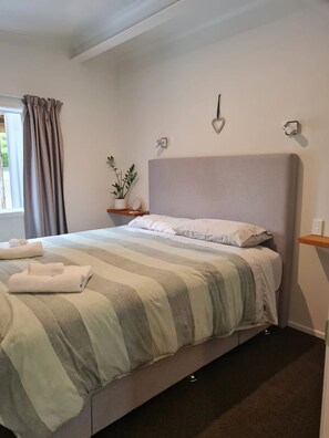 2 sovrum, strykjärn/strykbräda, gratis wi-fi och sängkläder