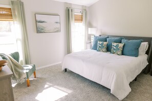 4 bedrooms, desk, iron/ironing board, free WiFi