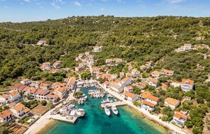 Marina - 1 bedroom beautiful apartment in Veli Iz (Veli Iz)