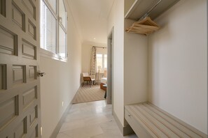 Interior - Elegant and bright apartment with 3 bedrooms and a large terrace (Sevilla)