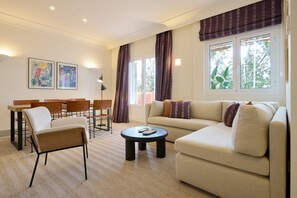 Living area - Elegant and bright apartment with 3 bedrooms and a large terrace (Sevilla)