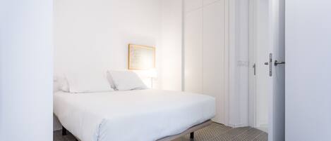 2 habitaciones, tabla de planchar con plancha y wifi gratis