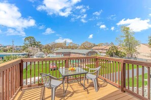 Outdoor dining - 2185 Sanibel Court (Myrtle Beach)