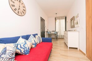 TV - LOVING ROTA - Cosy flat in Rota near the beach and free WiFi (Rota)