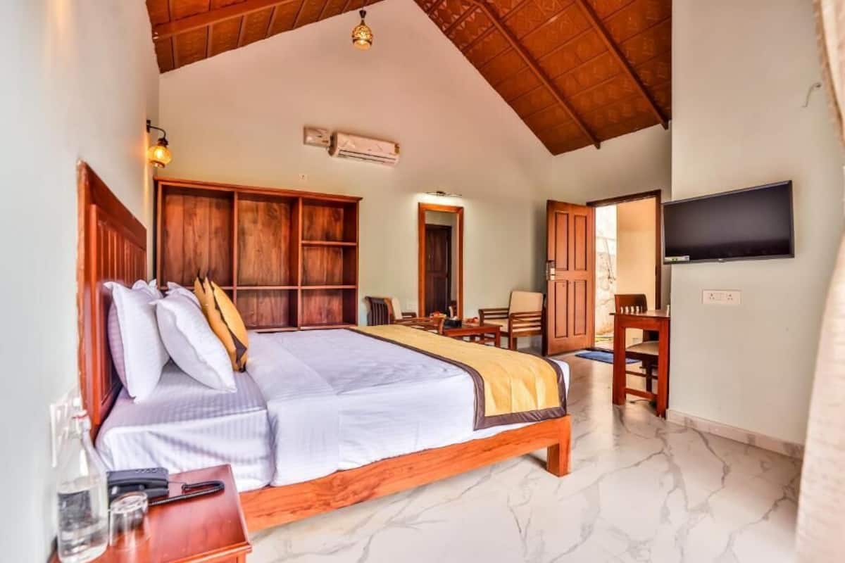 Luxury Room | 1 bilik tidur, meja, kalis bunyi, Wi-fi percuma
