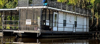 Keepin It Reel on Caddo Lake (Houseboat)