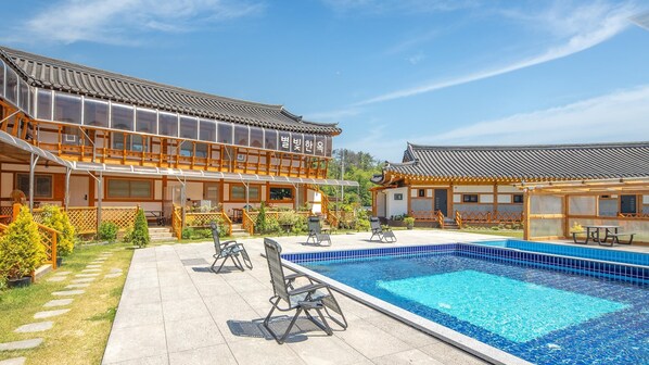 Exterior - Gyeongju Gampo Byeolbit Hanok Pension (Gyeongju)