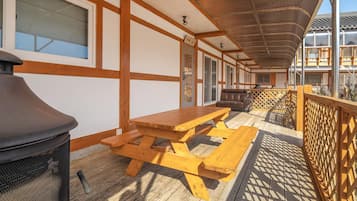 Basic Room, 1 Bedroom (Gajokbyeol1(Pet-friendly)) | 1 bedroom, free WiFi