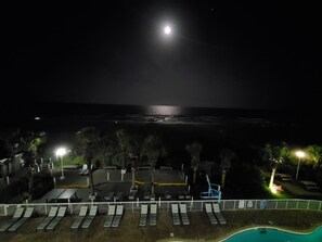 Property grounds - Ocean Front balcony steps from the Ocean Shore crest I Has 2 Bedroom 2 bath.  (North Myrtle Beach)
