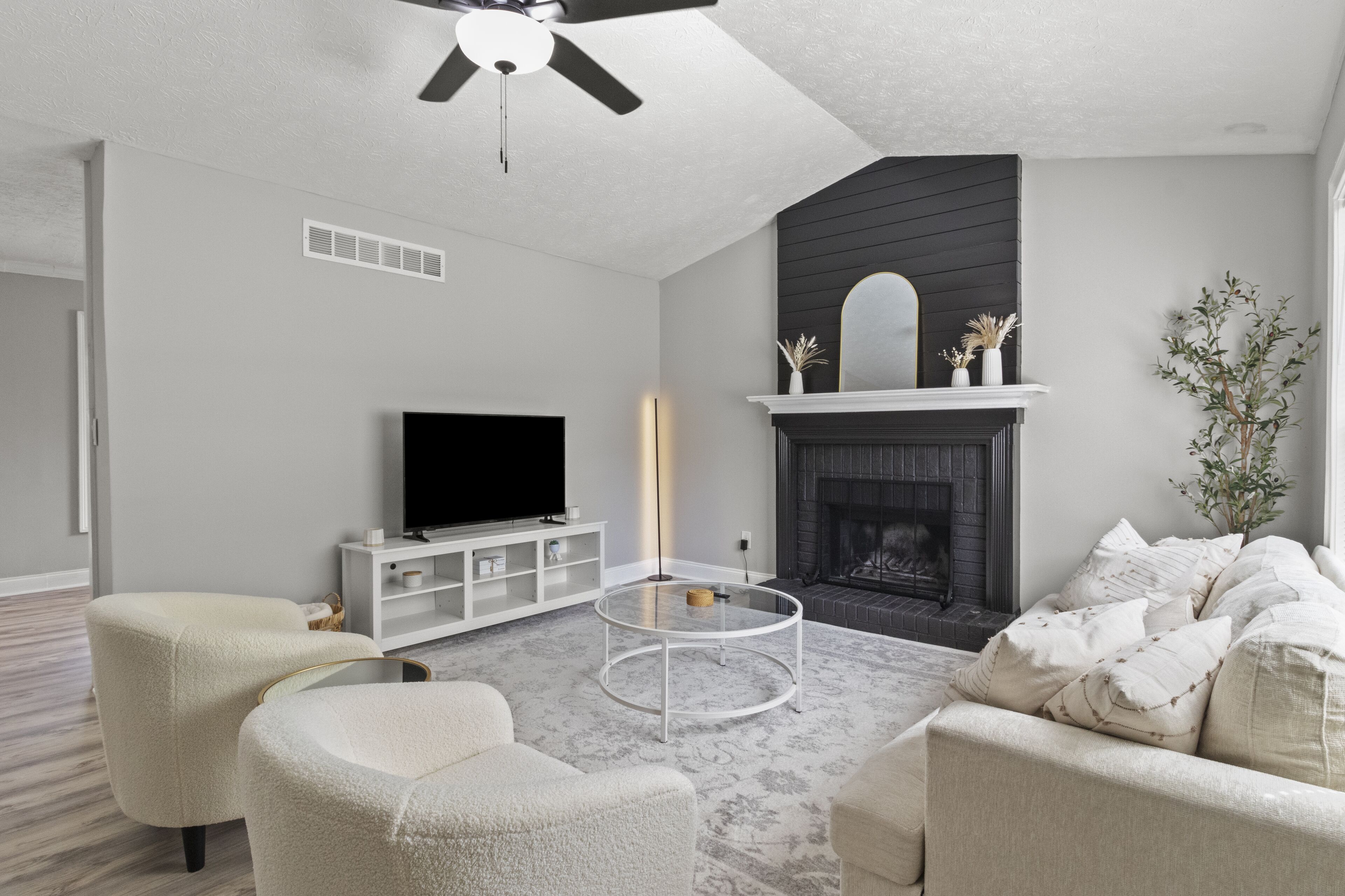 Family Retreat 3BR Q Beds 30 min - ATL Near shops!