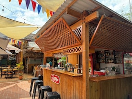 Snack bar