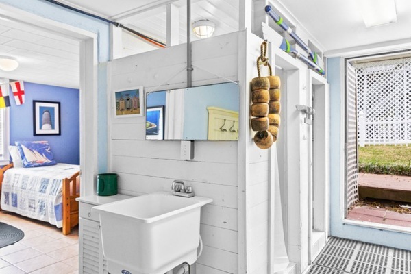 4 habitaciones, escritorio, tabla de planchar con plancha y wifi gratis