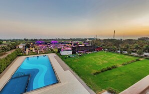 Estúdio design | Vista para o campo de golfe